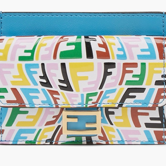 NIB RARE FENDI x Sara Coleman Limited Edition FF Fish Eye Card Case. - Picture 3 of 9